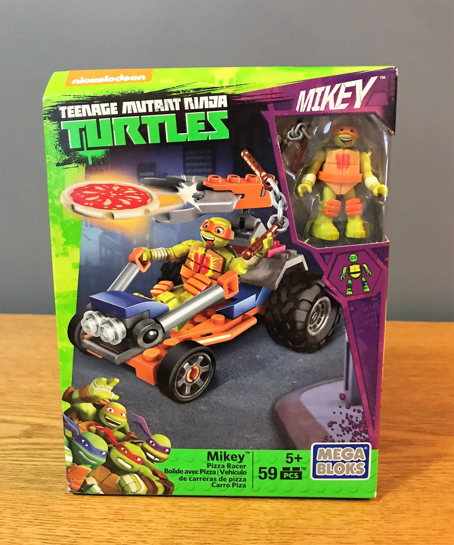 Teenage Mutant Ninja Turtles Mega Bloks Mikey Pizza Racer — Toys